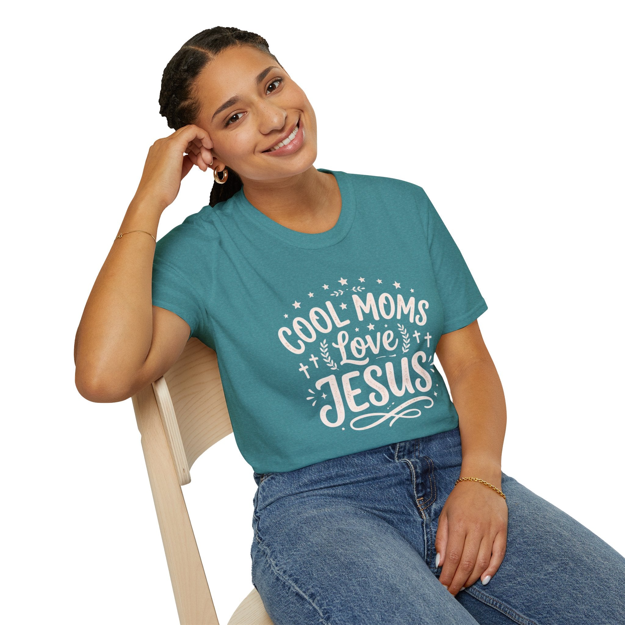 “Cool Moms Love Jesus” T-Shirt ✝️💖