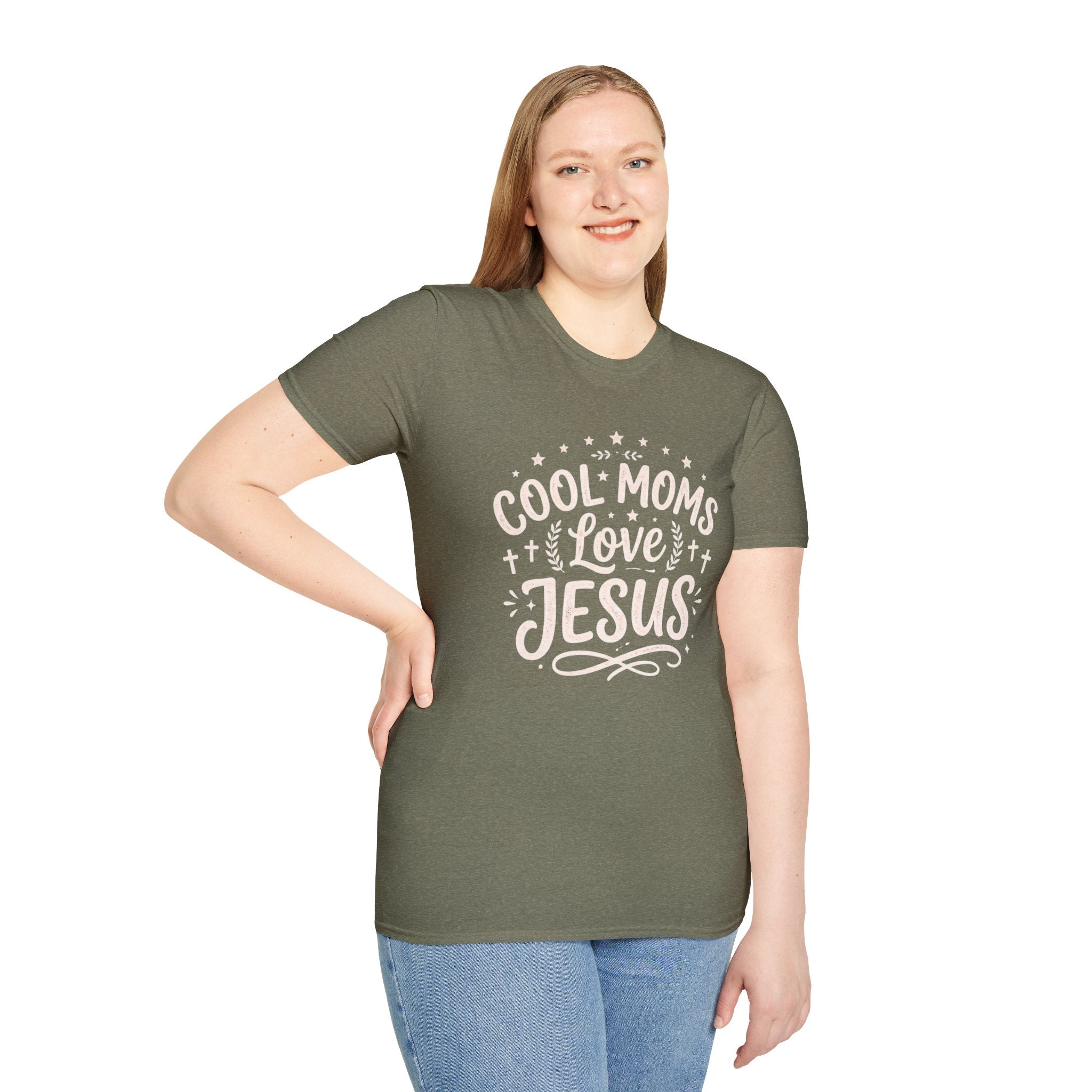 “Cool Moms Love Jesus” T-Shirt ✝️💖