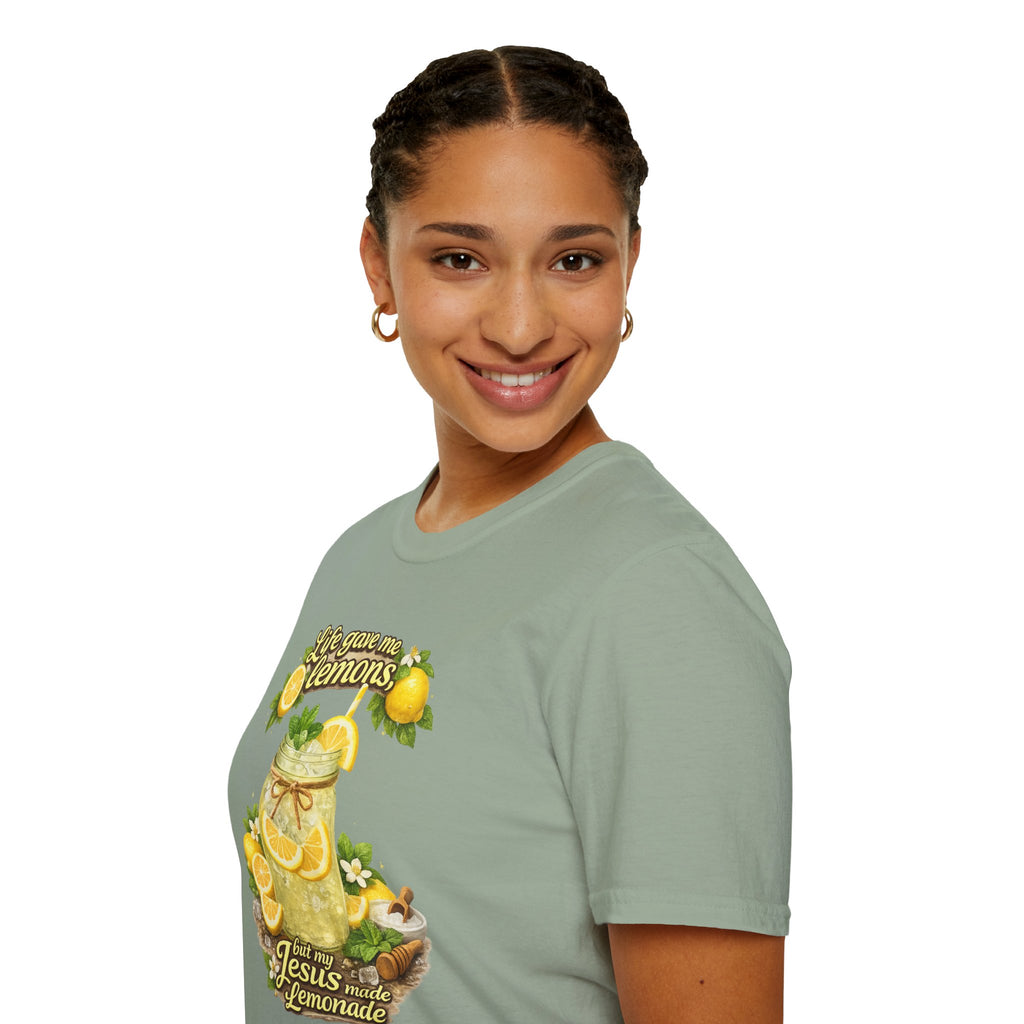 Life gave me lemons, but Jesus made lemonade Christian grapgic tee