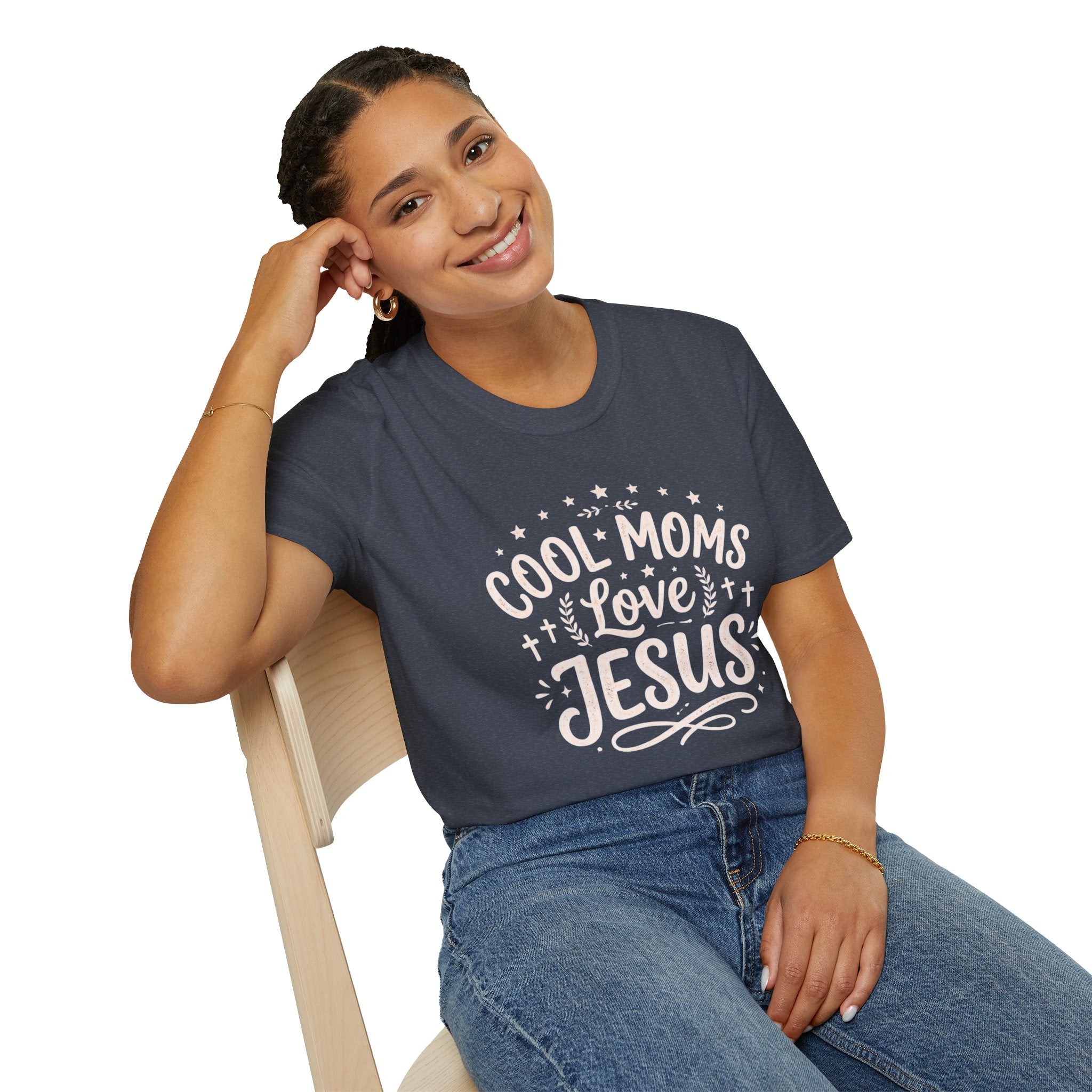 “Cool Moms Love Jesus” T-Shirt ✝️💖